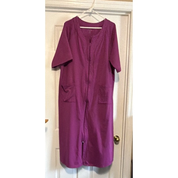 Dreams & Co Other - Dreams & Co Women's Purple Solid Zip Front Short Sleeve Long Robe w/ Pockets 1X